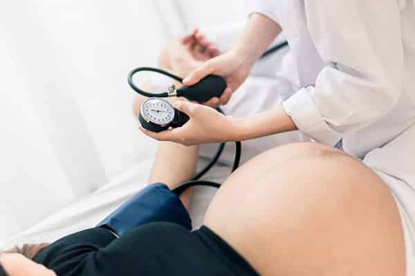 ¿Qué es la preeclampsia? 